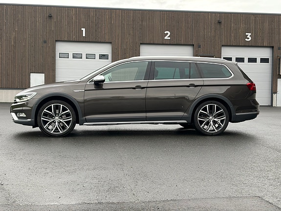 Volkswagen Passat 4 of 20