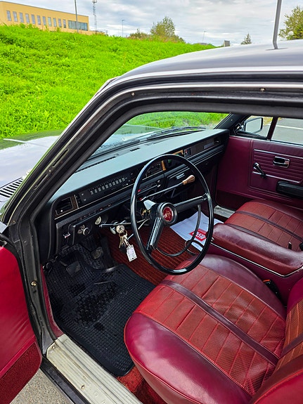 Nissan 22 of 30