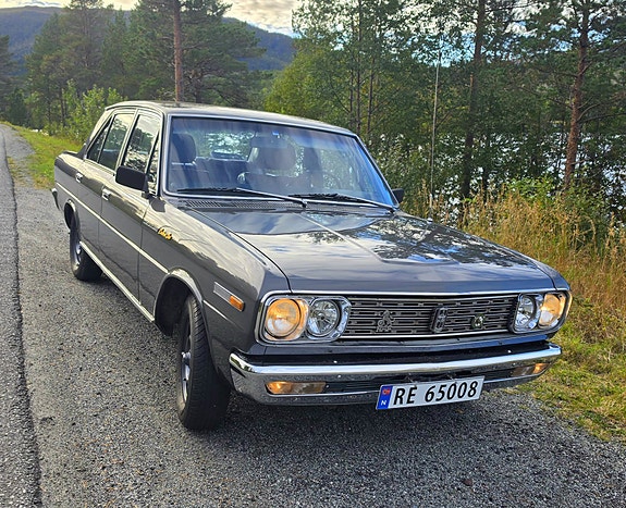 Nissan 7 of 30