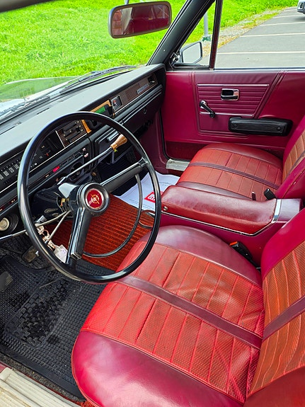 Nissan 23 of 30