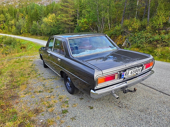 Nissan 14 of 30