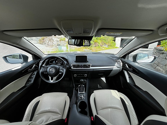 Mazda 3 10 of 22