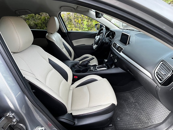 Mazda 3 9 of 22