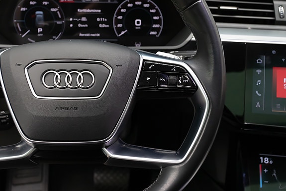 Audi Q8 e-tron 22 of 30