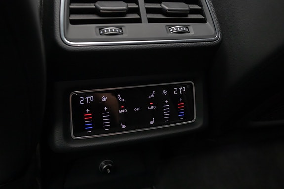 Audi Q8 e-tron 27 of 30
