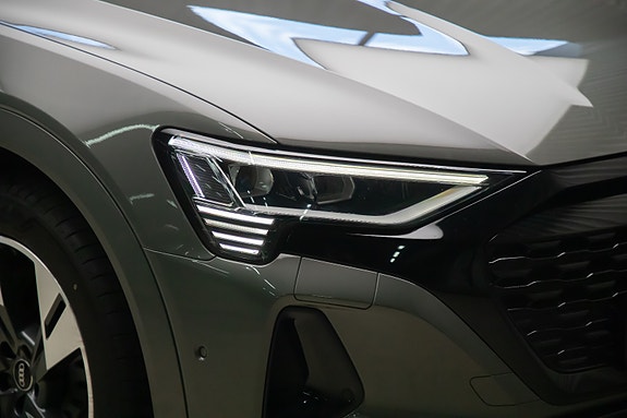 Audi Q8 e-tron 7 of 30