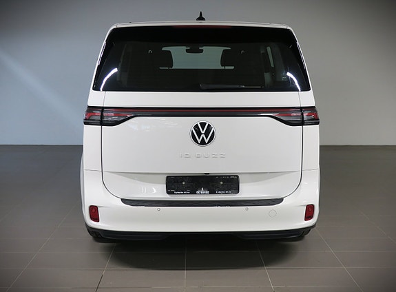 Volkswagen ID. Buzz 8 of 21