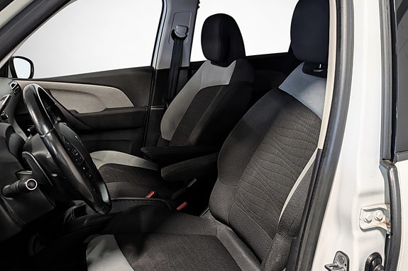 Citroen C4 Picasso 10 of 24