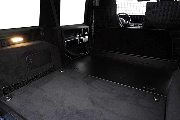 Mercedes-Benz G63 21 of 30