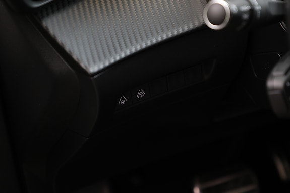 Peugeot e-2008 22 of 30
