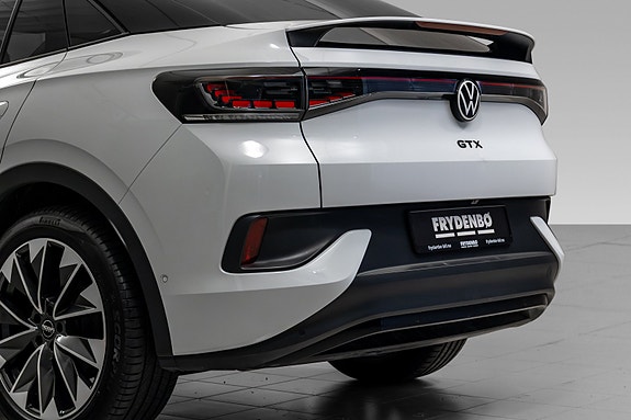 Volkswagen ID.5 GTX 8 of 30