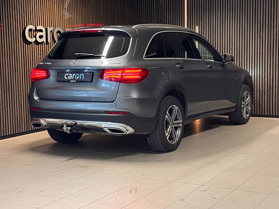 Mercedes-Benz GLC350 e 2 of 5