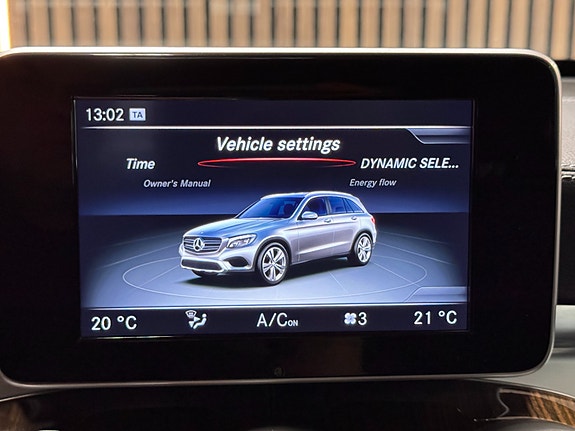 Mercedes-Benz GLC350 e 17 of 22