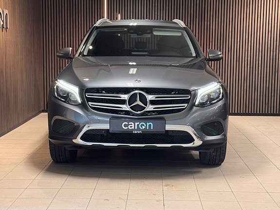 Mercedes-Benz GLC350 e 3 of 5