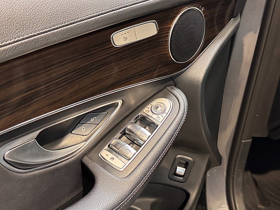 Mercedes-Benz GLC350 e 14 of 22