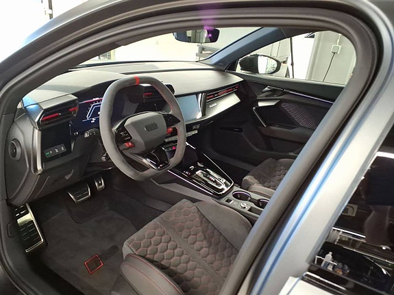 Audi RS3 4 of 5