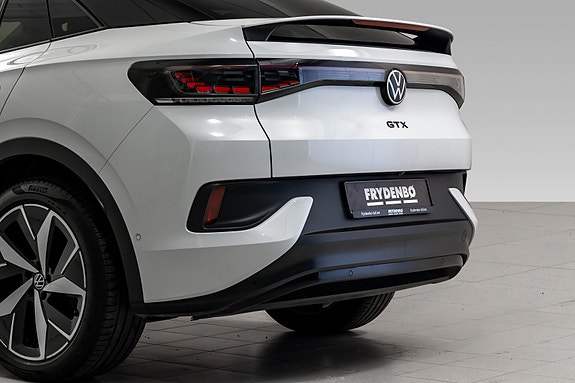 Volkswagen ID.5 GTX 8 of 30