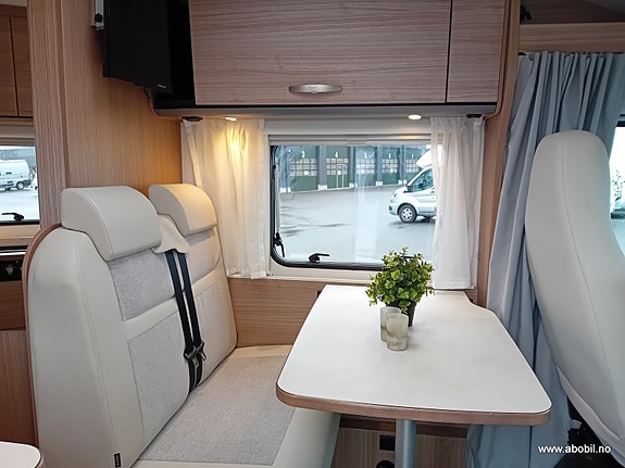 Capron V337 Ny regreim 2025 / klasse B / Høy nyttelast/ Automat 14 of 30