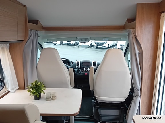 Capron V337 Ny regreim 2025 / klasse B / Høy nyttelast/ Automat 13 of 30