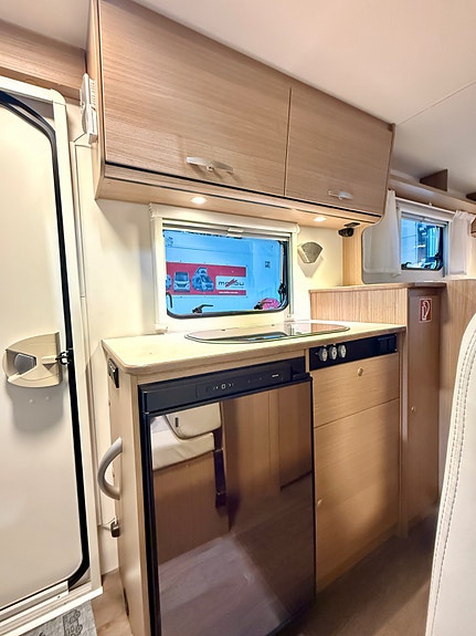 Capron V337 Ny regreim 2025 / klasse B / Høy nyttelast/ Automat 29 of 30