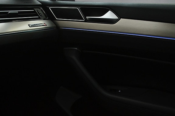 Volkswagen Passat 26 of 29