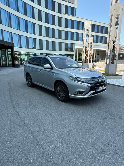 Mitsubishi Outlander 27 of 27