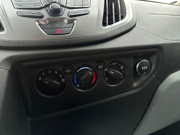 Ford Transit 18 of 30