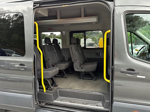 Ford Transit 27 of 30