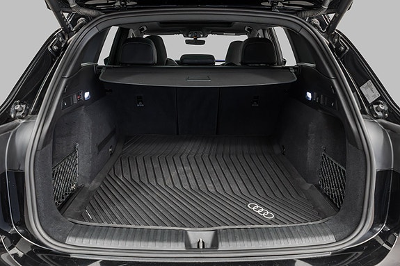 Audi Q6 e-tron 24 of 30