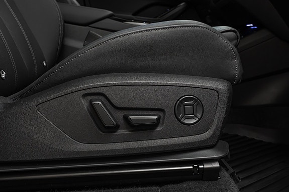 Audi Q6 e-tron 27 of 30