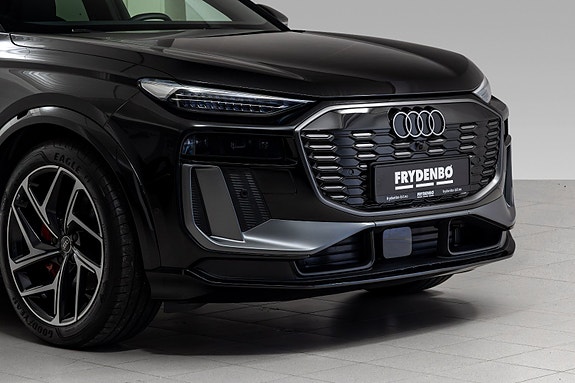 Audi Q6 e-tron 2 of 30