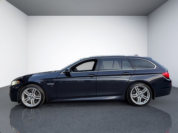 BMW 5-Serie 3 of 30