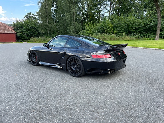 Porsche 911 Turbo 4 of 13