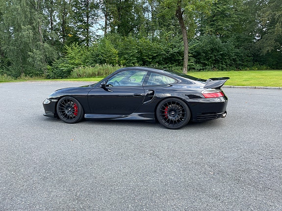 Porsche 911 Turbo 3 of 13