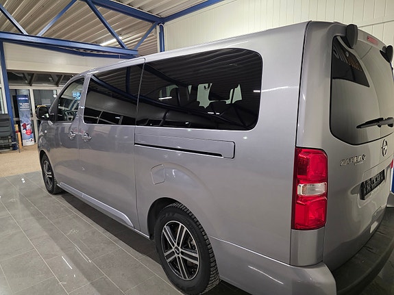 Opel Zafira 2 of 18