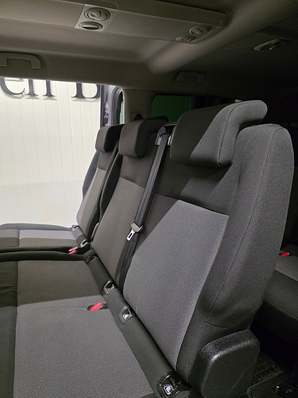 Opel Zafira 12 of 18