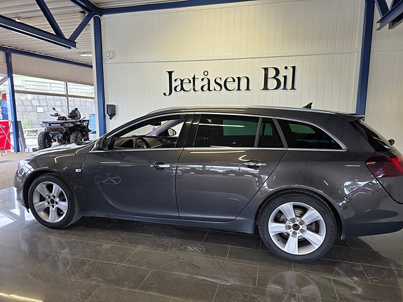Opel Insignia 2 of 18