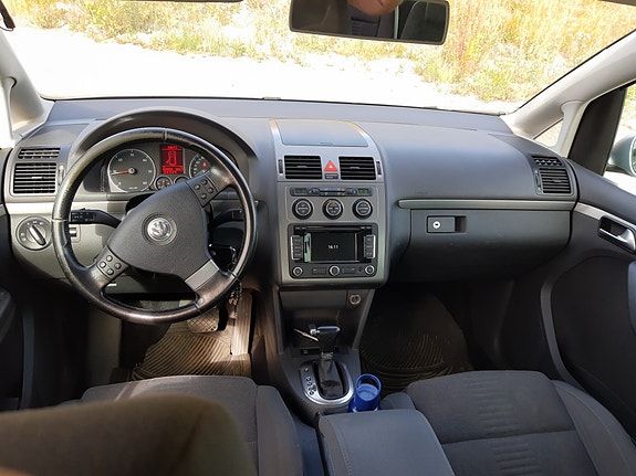Volkswagen Touran 6 of 6