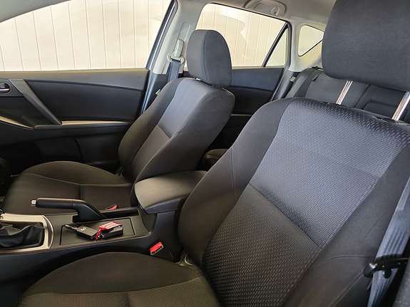 Mazda 3 6 of 16