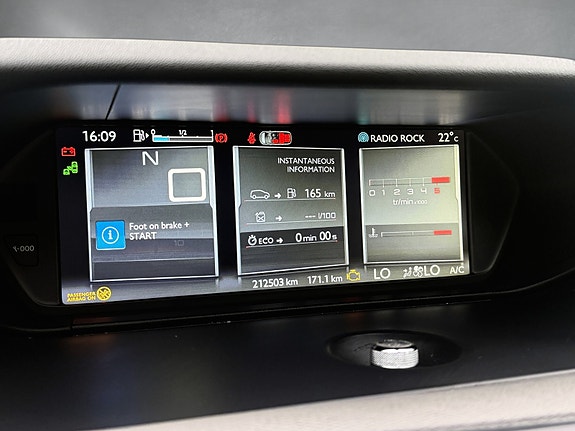 Citroen Grand C4 Picasso 25 of 30