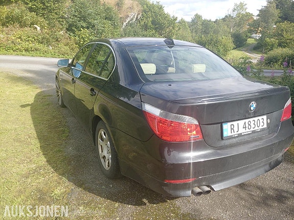 BMW 5-Serie 3 of 13