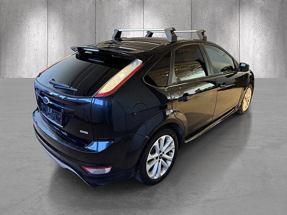 Ford Focus 8 of 15