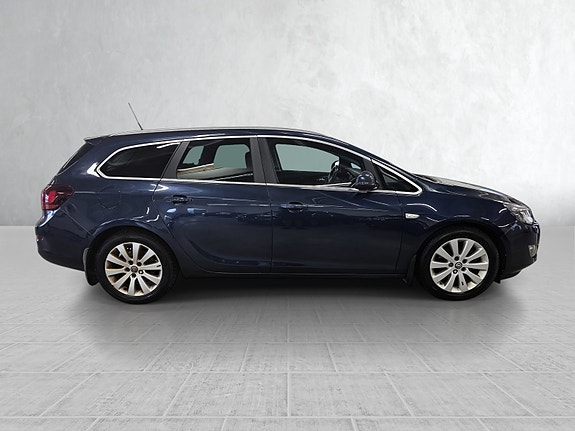 Opel Astra 2 of 5