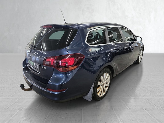 Opel Astra 3 of 5