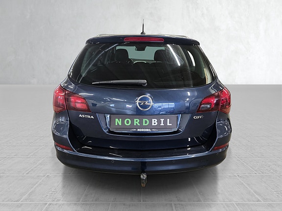 Opel Astra 4 of 5