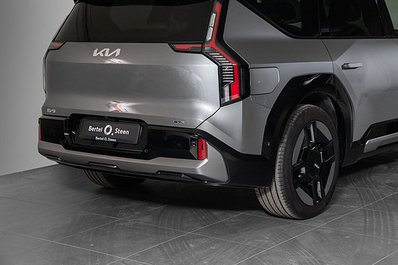 Kia EV9 5 of 30