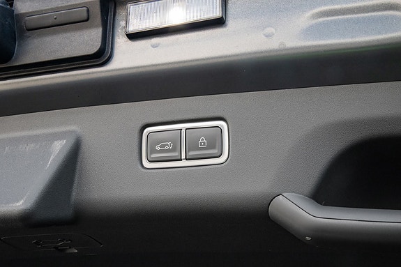 Kia EV9 10 of 30