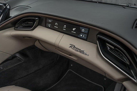Ferrari Roma Spider 26 of 30