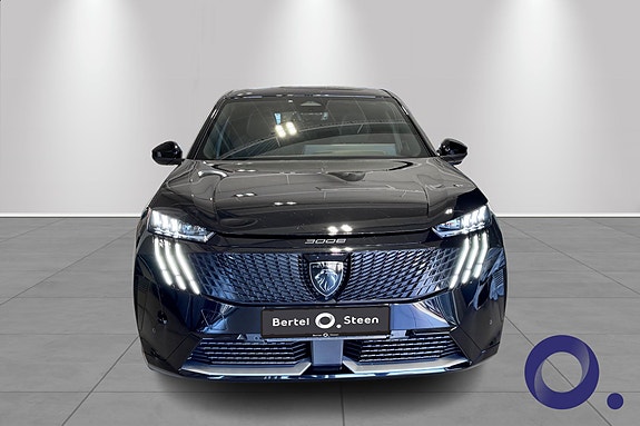 Peugeot e-3008 3 of 5
