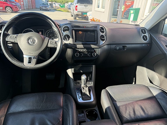 Volkswagen Tiguan 9 of 17